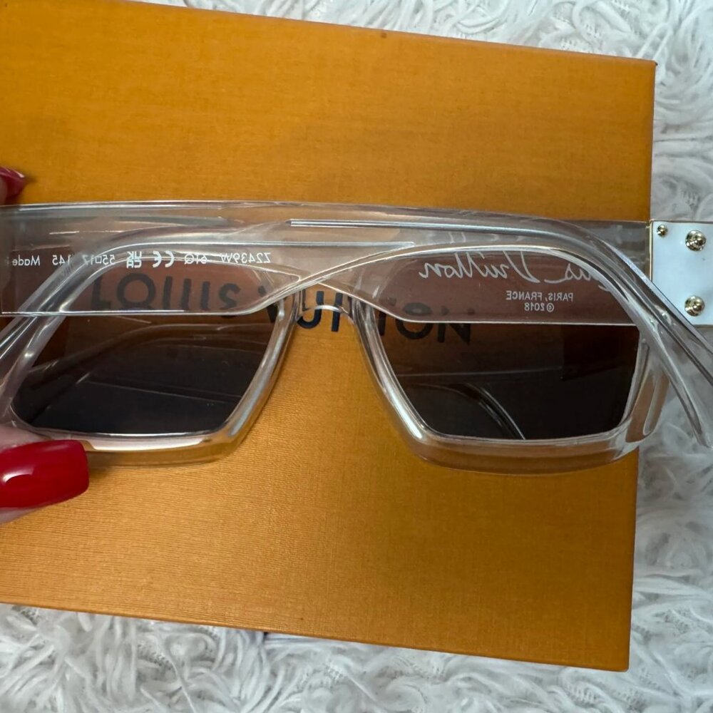 LOUIS VUITTON Acetate 1.1 Millionaires Sunglasses Transparent Yellow Ombre Lense - Picture 7 of 11
